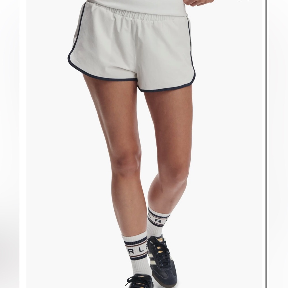 NWT Varley Soft Ripstop Shorts Size L